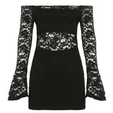 Vestido mini liso con hombros descubiertos, encaje y mangas largas acampanadas 