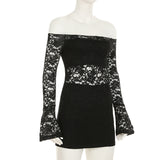 Vestido mini liso con hombros descubiertos, encaje y mangas largas acampanadas 