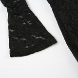 Vestido mini liso con hombros descubiertos, encaje y mangas largas acampanadas 