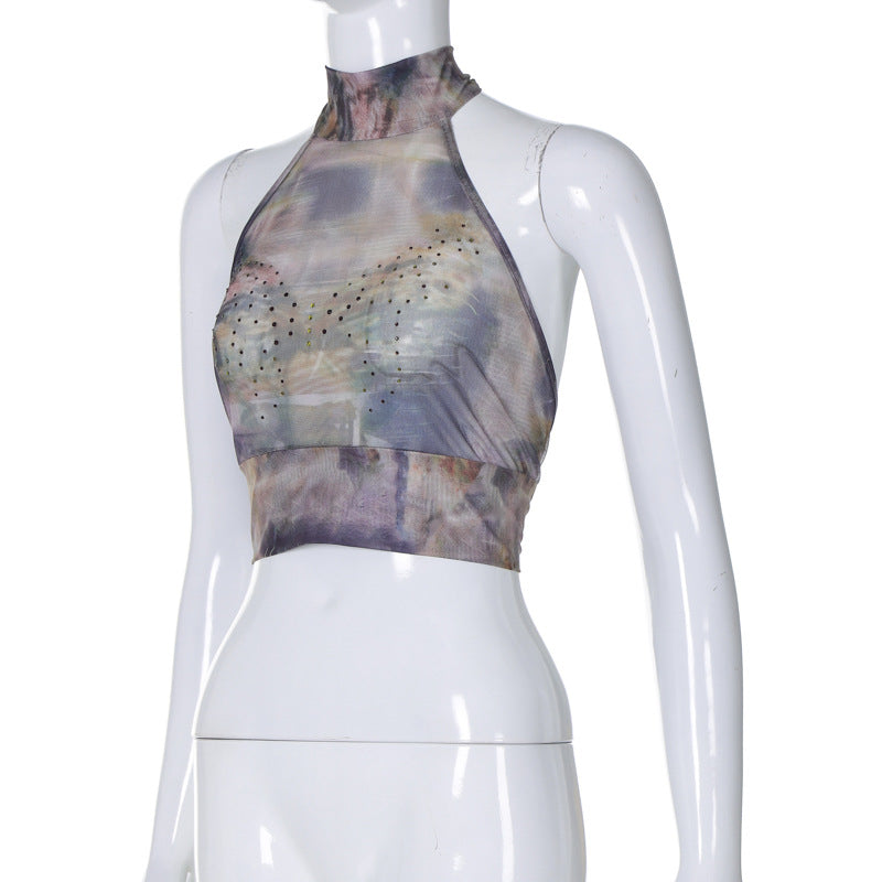 Top sin espalda con estampado de malla con cuentas y lazo tipo halter 