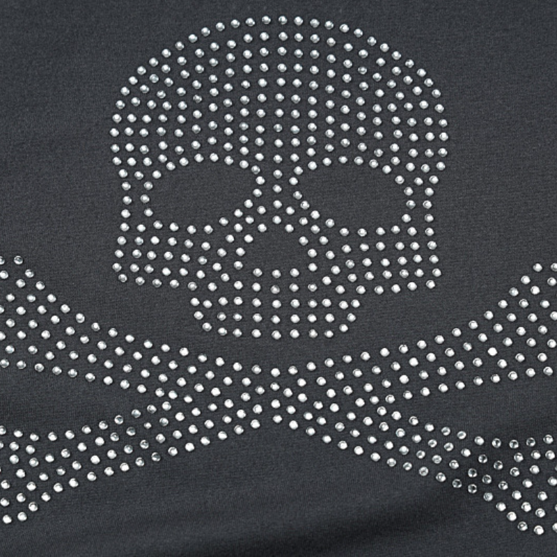Top de manga corta con cuello redondo y estampado de calavera con cuentas 