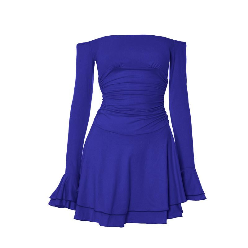 Vestido mini con volantes fruncidos, mangas acampanadas y hombros descubiertos 