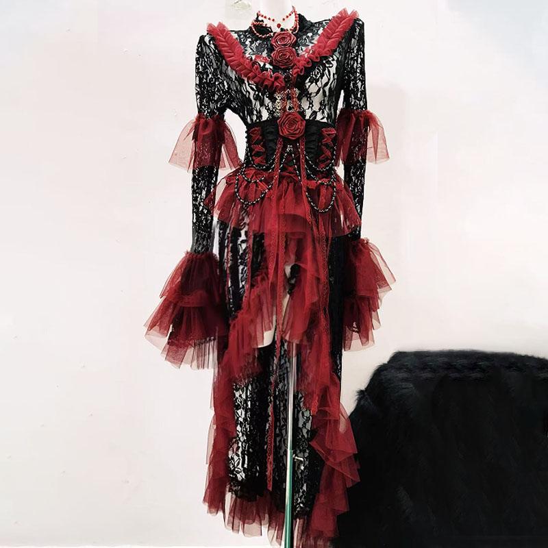 Robe midi à volants et manches longues évasées avec appliques de fleurs en dentelle 