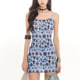 Mini-robe camisole contrastée à col en U et imprimé croisé dans le dos 