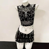 Ensemble mini-jupe zippée avec chaîne en métal et anneau en O et applique tête de mort 