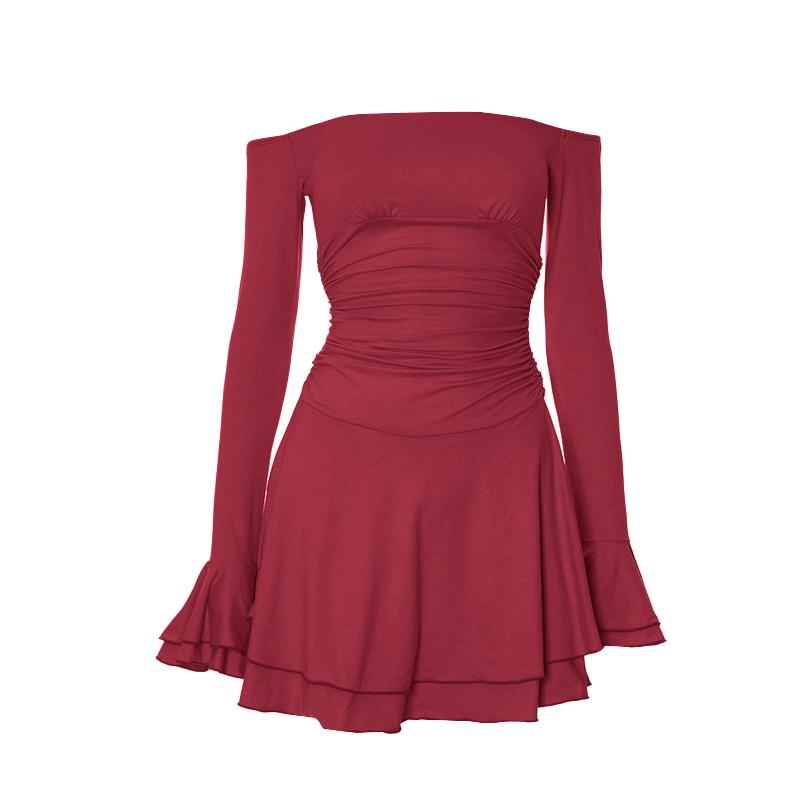Vestido mini con volantes fruncidos, mangas acampanadas y hombros descubiertos 