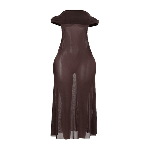 Vestido largo de malla fruncida con hombros descubiertos y transparencias 