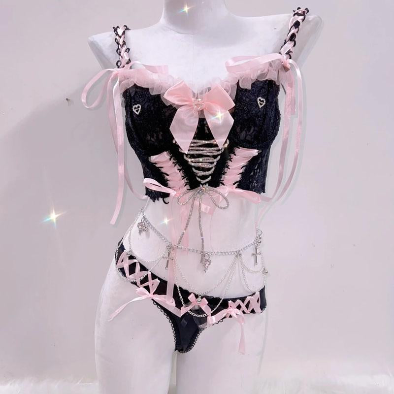 Top de tirantes con cuello en V y cinta con lazo 