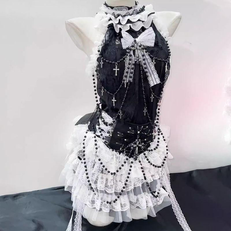 Ensemble mini-jupe froncée à volants et perles avec nœud papillon 