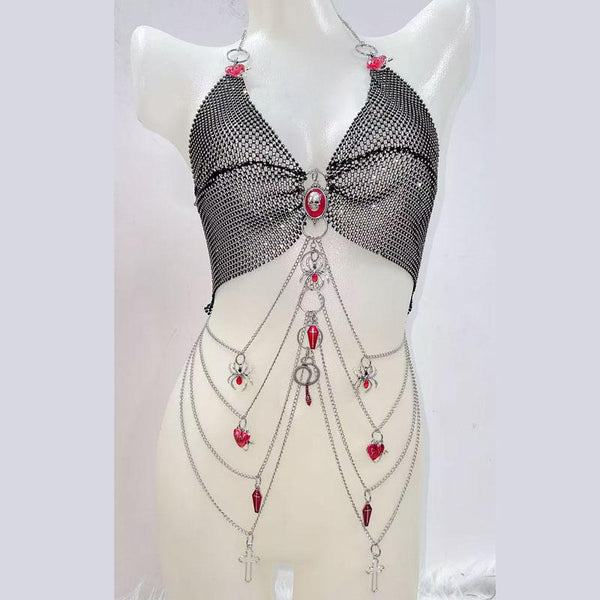 Top con aplique de calavera y cuentas en cuello en V y cadena de metal con anilla en O 