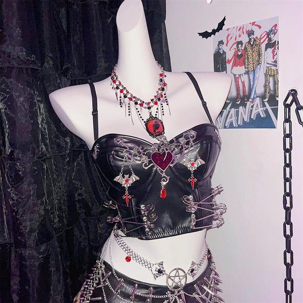 Haut camisole dos nu à col en V et appliqué en cuir PU 