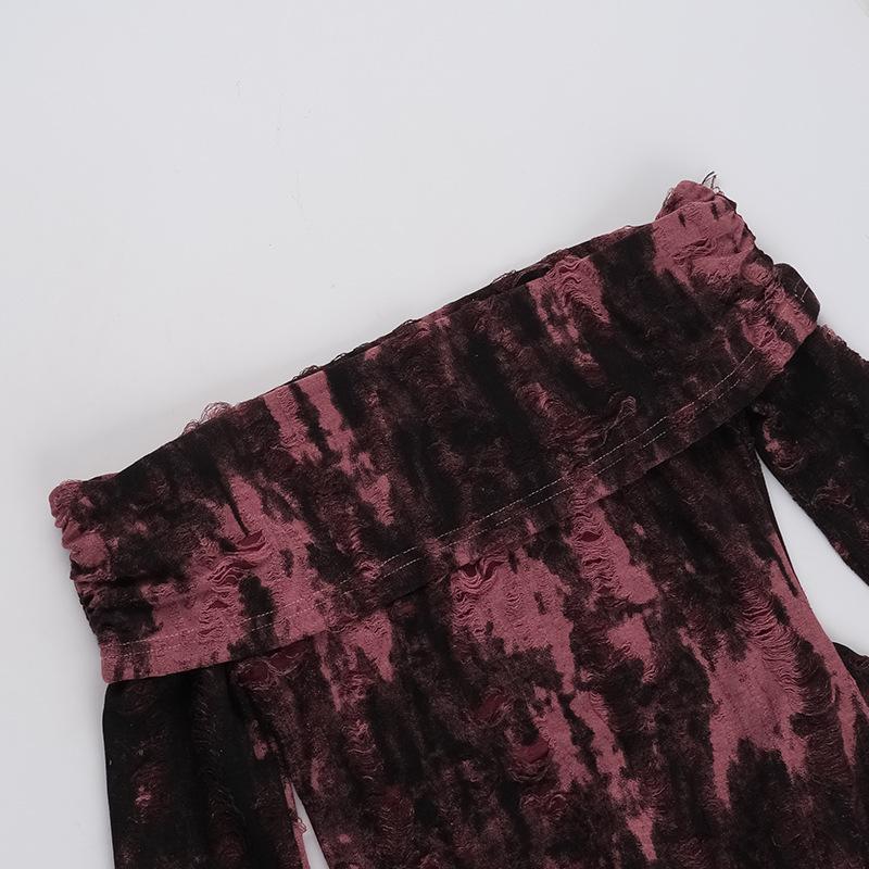 Vestido midi con volantes en contraste, abertura y manga larga con hombros descubiertos 