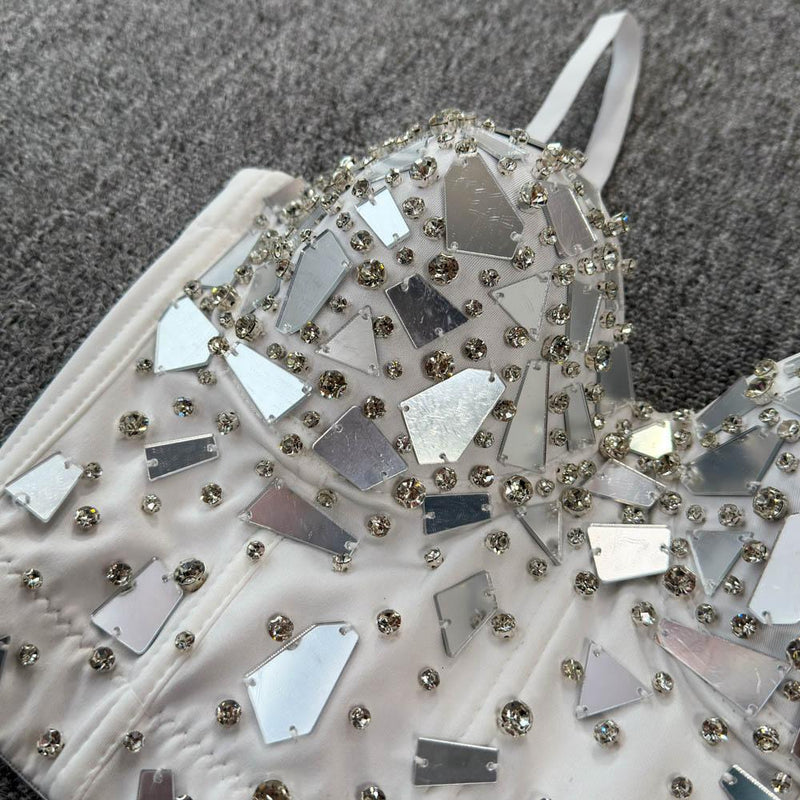 Haut camisole dos nu à boutons et col en V 