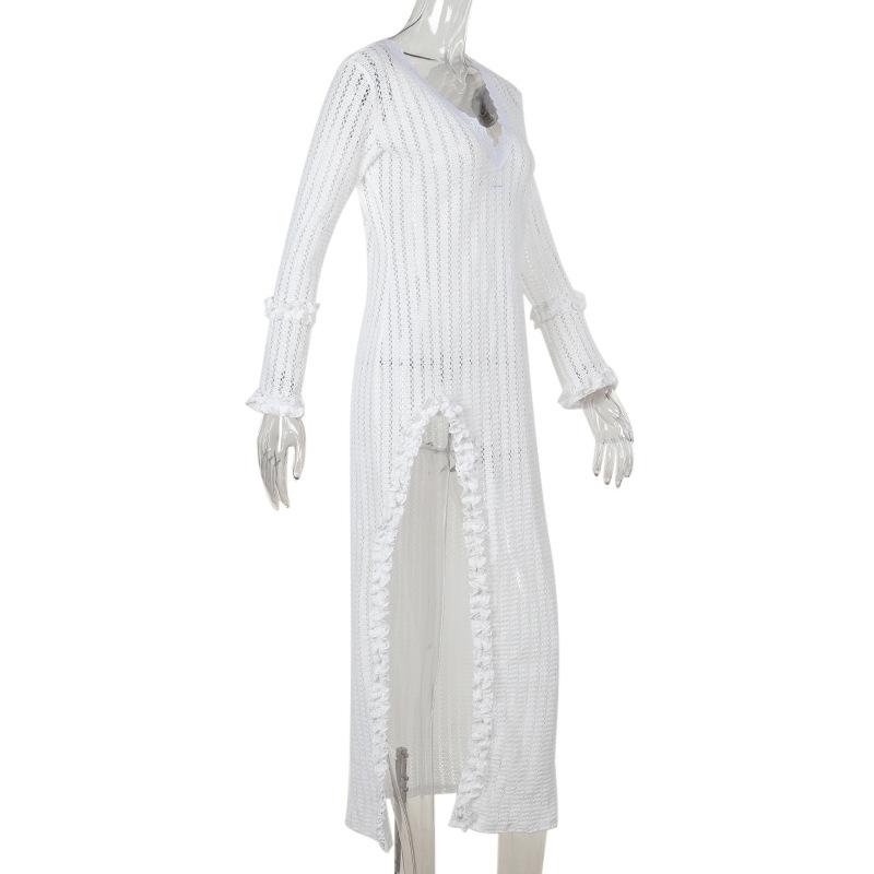 Vestido midi de punto con abertura y encaje, cuello en V y manga larga 