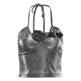 Top sin espalda con apliques florales y cuello halter con lazo 