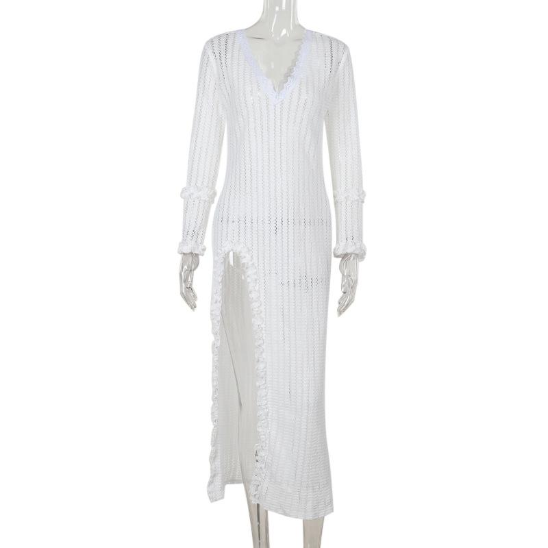 Vestido midi de punto con abertura y encaje, cuello en V y manga larga 