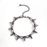 Rivet decor metal chain choker necklace