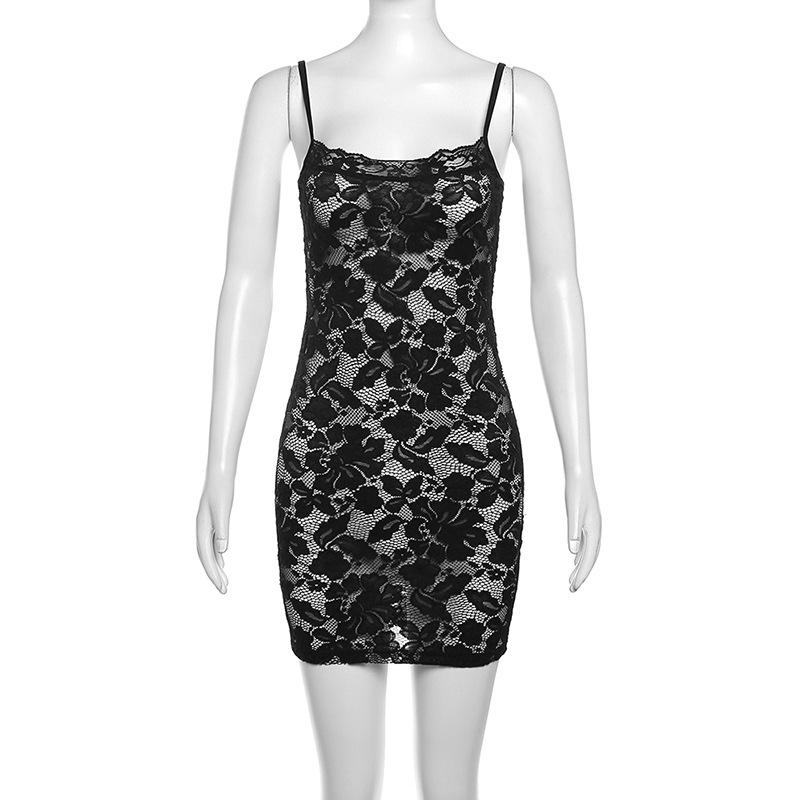 Vestido mini camisola con encaje calado y escote en U transparente 