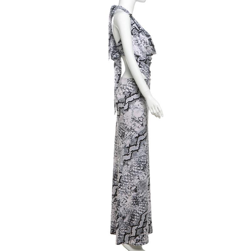Conjunto de minifalda con estampado de cuello vuelto y lazo tipo halter 