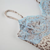 Mini-robe camisole à imprimé léopard, col en V, ourlet en dentelle 