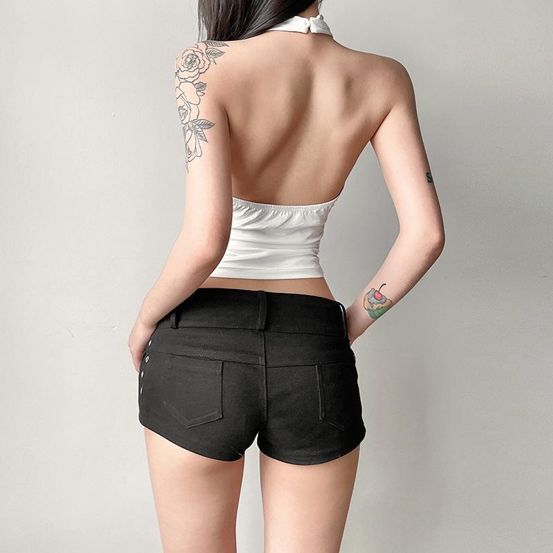 Top sin espalda con estampado de encaje y botones halter 