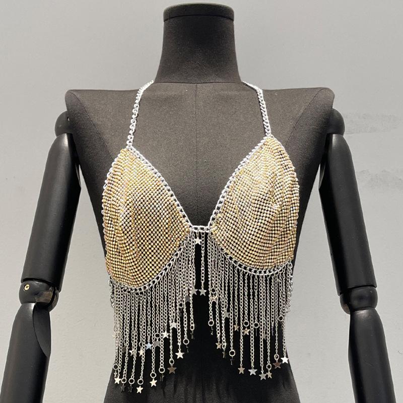 Top con borlas, cuello en V, cuentas y cadena de metal 
