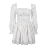 Vestido mini de manga larga con fruncido y dobladillo de encaje 
