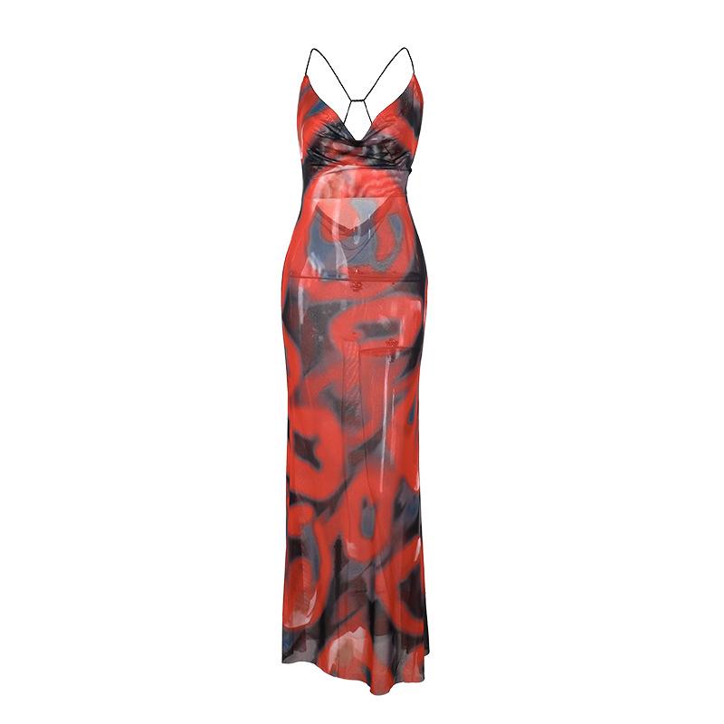 Vestido largo con tirantes finos, estampado de malla transparente y cuello vuelto 