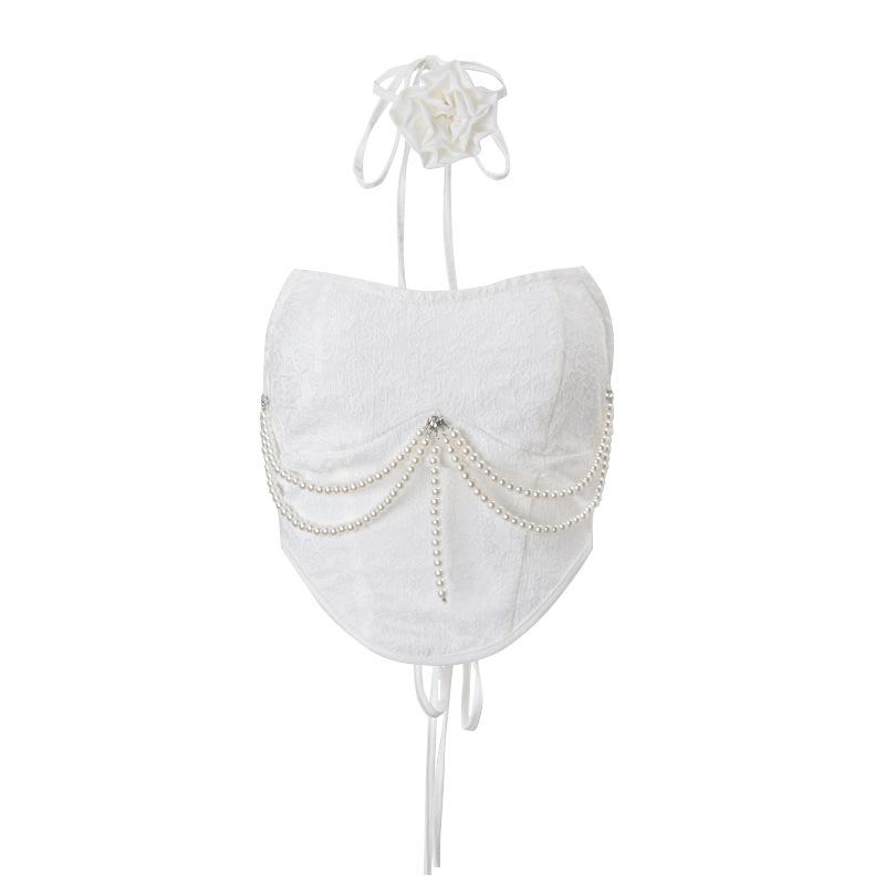 Top de tubo con apliques de flores, cordones y cuentas 