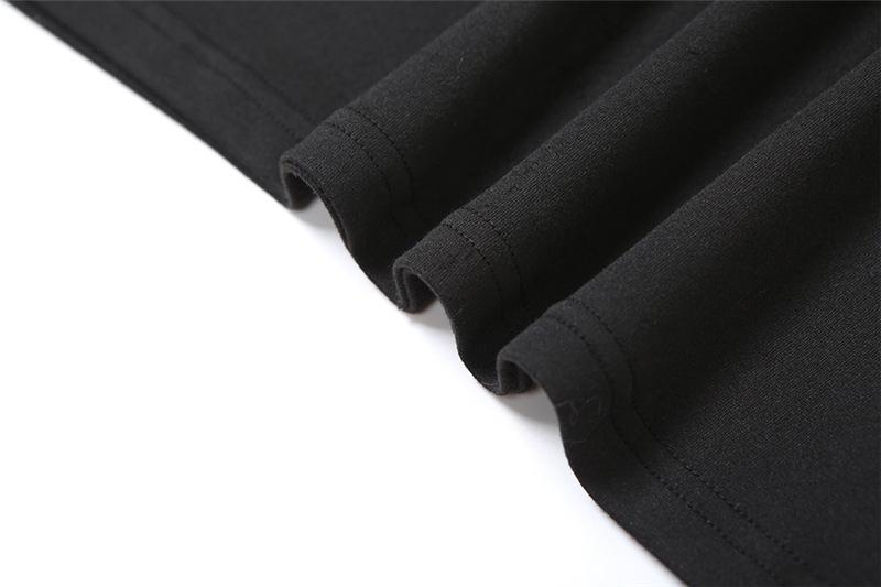 Vestido largo liso de corte bajo con parches de malla y cuello en V 
