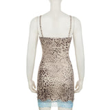 Mini-robe camisole à imprimé léopard, col en V, ourlet en dentelle 