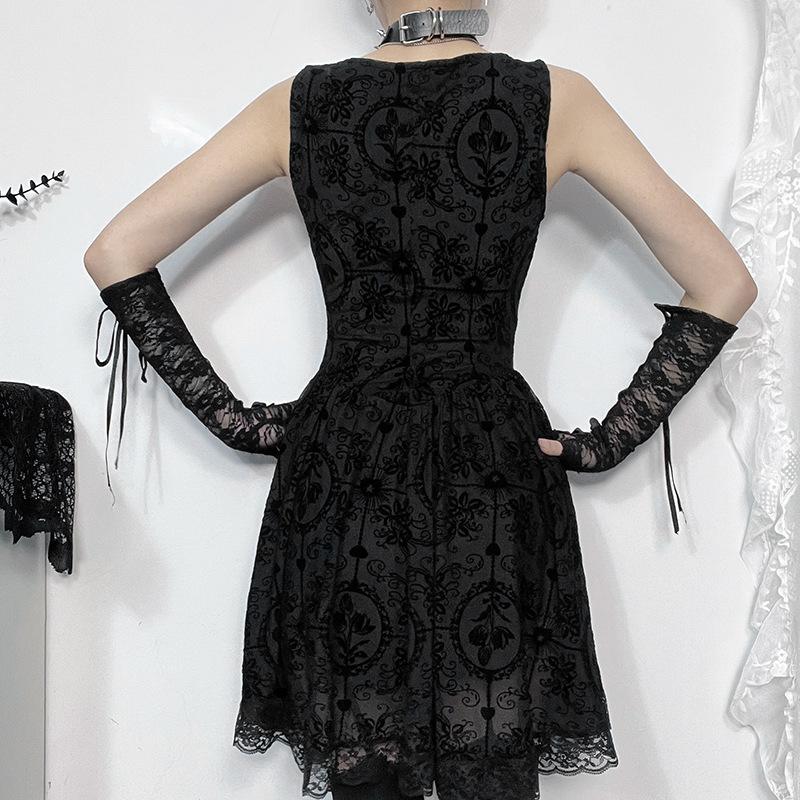 Mini-robe imprimée à ourlet en dentelle et col carré froncé 