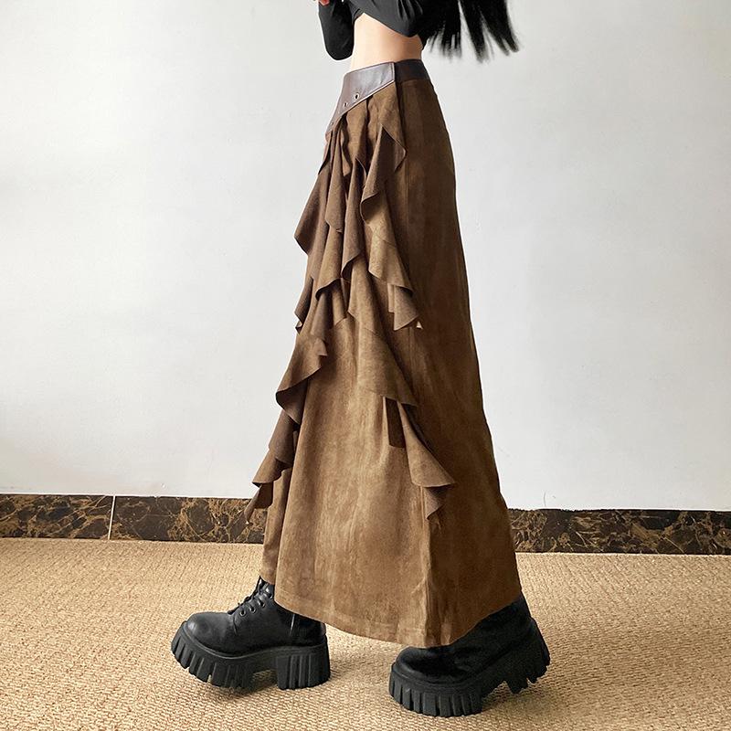 Falda midi de piel sintética irregular con volantes y cremallera 