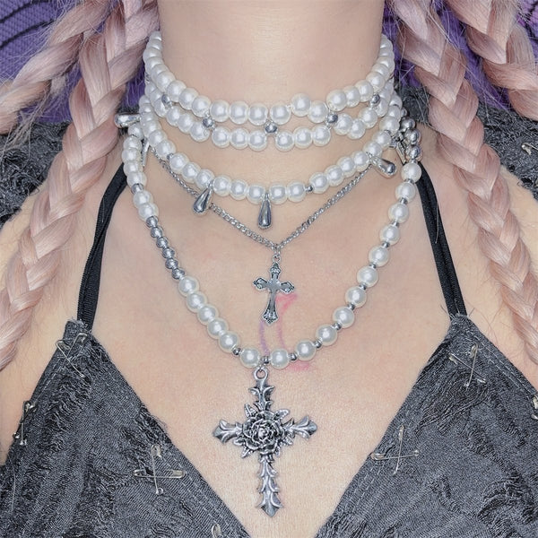 Collier en métal avec chaîne et décoration en croix perlée, lot de 3