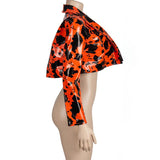 Top estampado de cuero PU de manga larga con cuello vuelto 