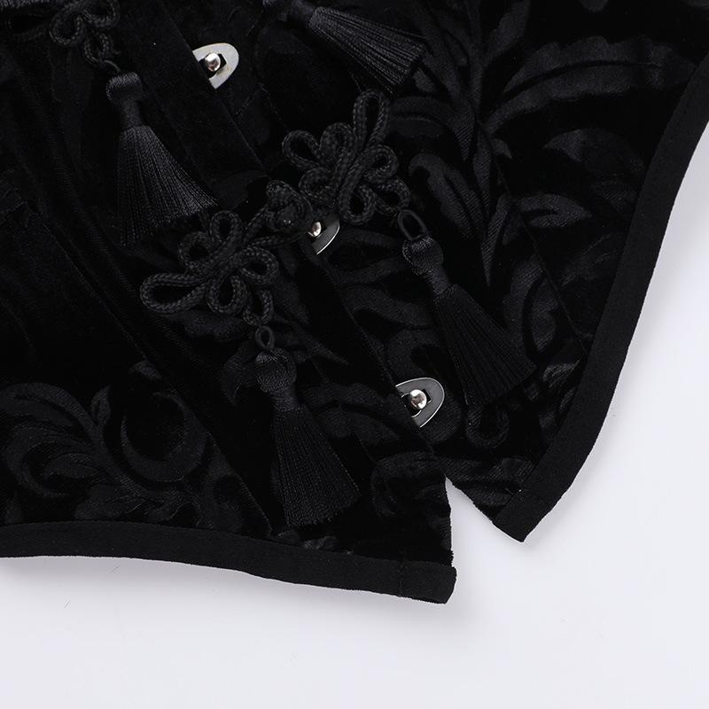 Top estampado sin espalda, calado y con botones halter 