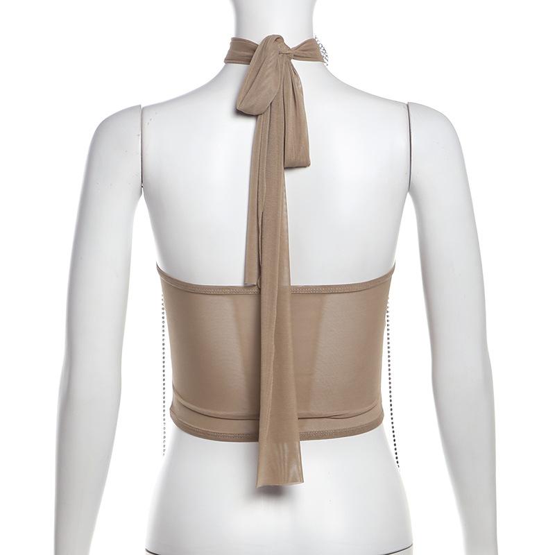 Top de tubo de malla con apliques de flores y cadena de metal con cuentas 