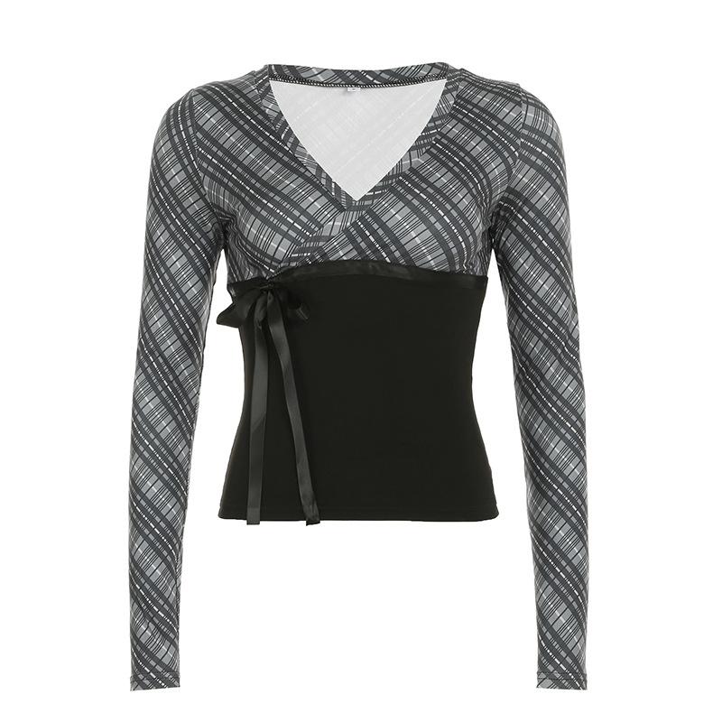 Top de manga larga con estampado de rayas, cuello en V y lazo 