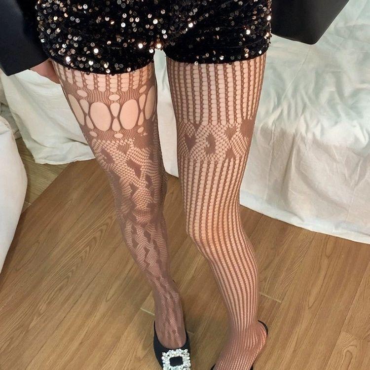 Heart pattern hollow out fishnet tights