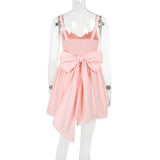 Vestido mini de tirantes finos con escote en V y fruncido fruncido 