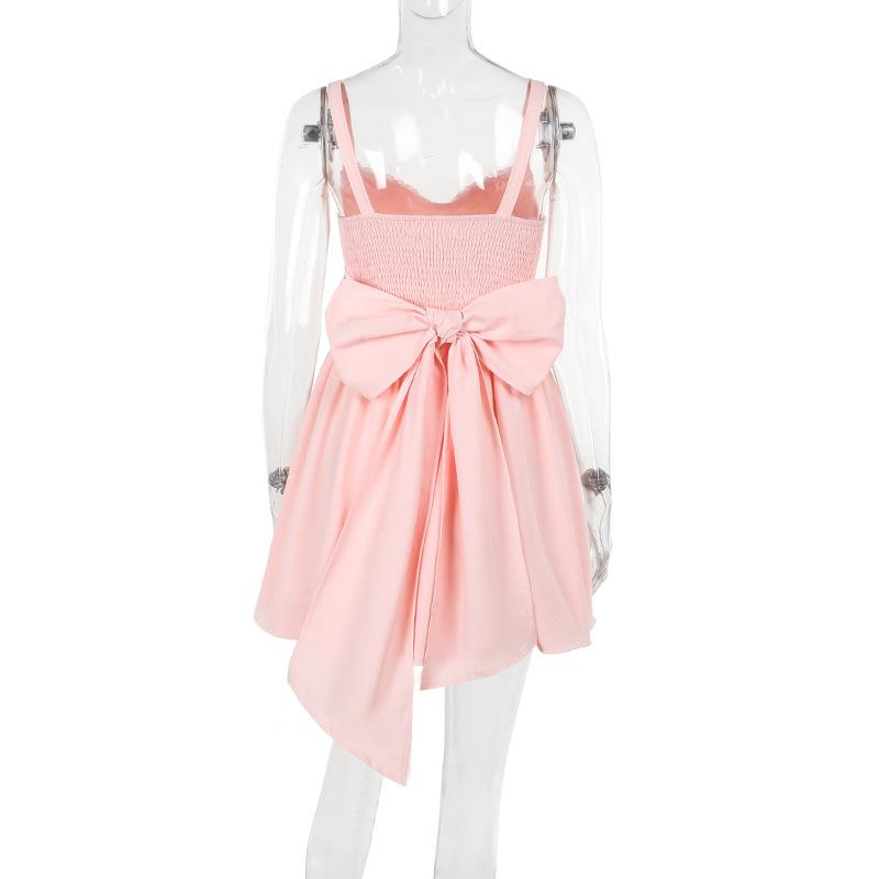 Vestido mini de tirantes finos con escote en V y fruncido fruncido 