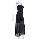 Vestido largo camisola sin espalda con cuentas y cuello en U de malla 