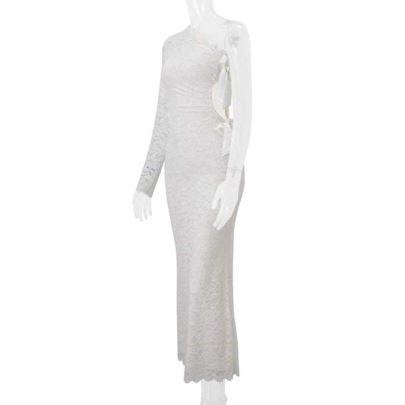 Robe longue ajourée à manches longues et ourlet en dentelle avec nœud papillon 