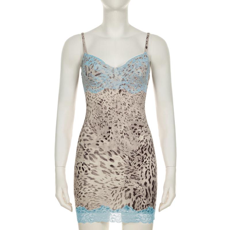 Mini-robe camisole à imprimé léopard, col en V, ourlet en dentelle 