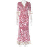 Vestido largo de terciopelo con estampado floral, escote en V y dobladillo de encaje 