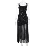 Vestido largo camisola sin espalda con cuentas y cuello en U de malla 