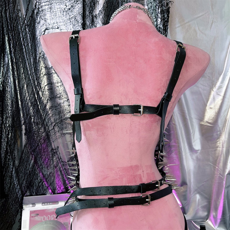 Metal chain o ring skull applique PU leather corset