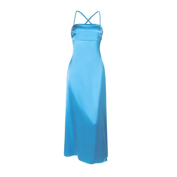 Robe longue en satin froncé à dos croisé et col carré 