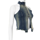 Top vaquero con cuello halter, cremallera, abertura, hebilla y dobladillo sin rematar 