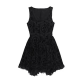 Mini-robe imprimée à ourlet en dentelle et col carré froncé 